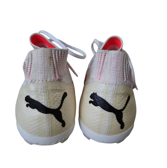 Wmns Future Ultimate FG AG Puma Cleats - Picture 5 of 11